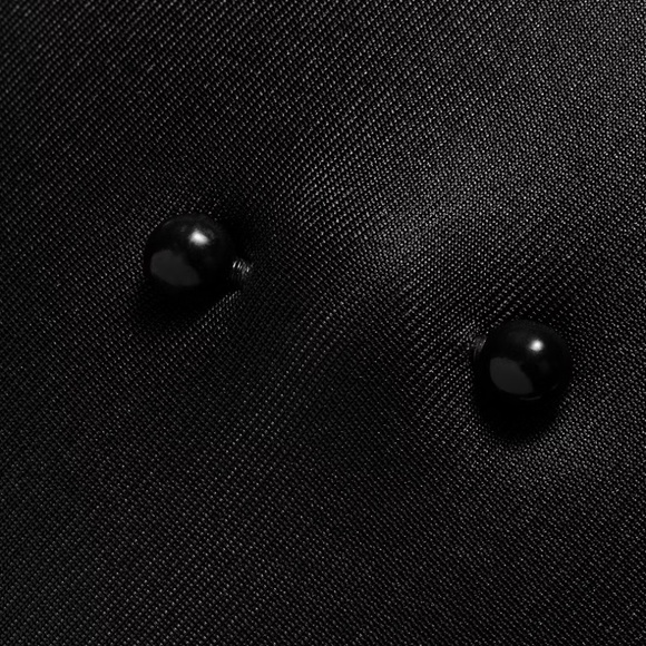 SKIMS PIERCED NIPPLE PUSHUP BRA Pierced Nipple Push-Up Bra (NWT) Black ONYX 36DD - Picture 2 of 6